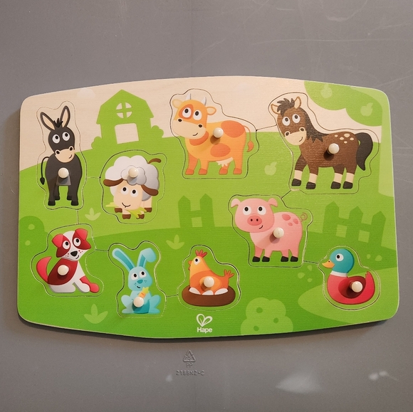 Lakeshore Other - Wooden Farm Animal Peg Toddler Fine Motor Learning Puzzle - Green